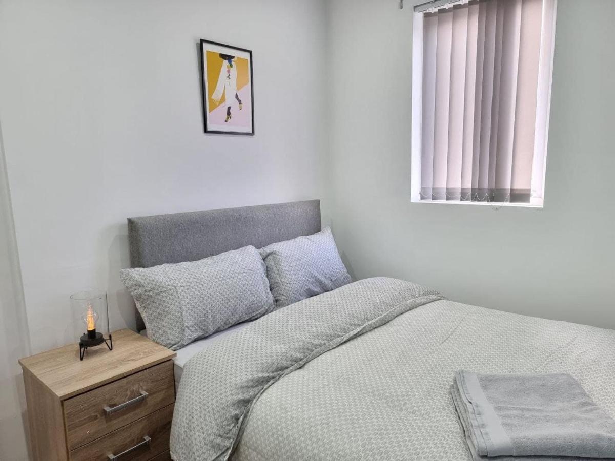 Charming Accommodation Steps From Downtown Liverpool Eksteriør bilde